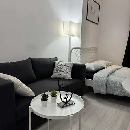 Sasha Collection At Rin Grand Апартаменти